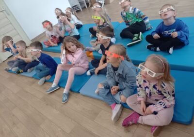 POKAZY NAUKOWE PT. „OD PRZEDSZKOLAKA DO PROFESORA” – NIEWIDZIALNE ŚWIATŁO