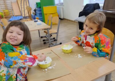 Warsztaty badawcze – świąteczne eksperymenty.