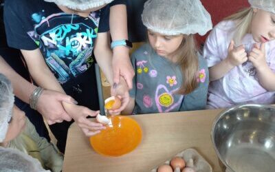 WARSZTATY KULINARNE PT. „LELUKI NA TROPIE SMAKÓW” – CIASTECZKA KOKOSOWE
