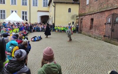 Leluki Czerwone witają wiosnę