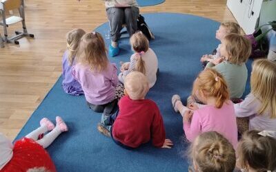 Głośne czytanie dzieciom