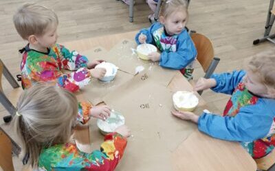 Warsztaty badawcze- świąteczne eksperymenty